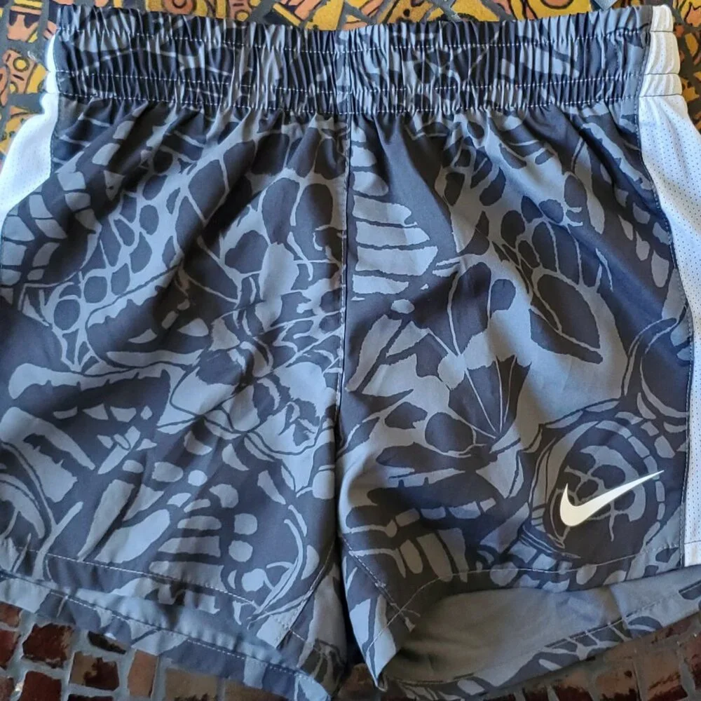 Nike Dri-FIT Printed Running Shorts for Girls  Size M  NWT